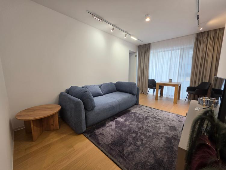 Apartament cu 2 camere semidecomandat, mobilat în Barbu Văcărescu