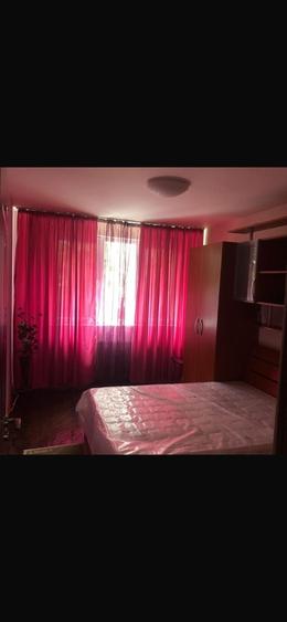 Apartament cu 3 camere semidecomandat în Grivița