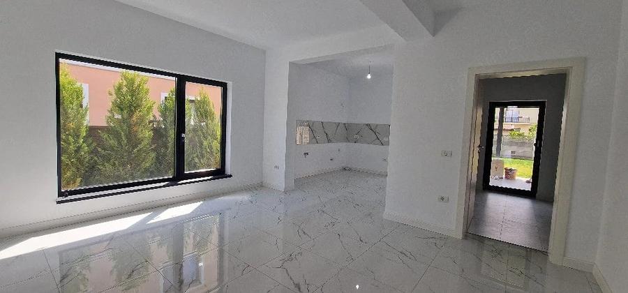 Casă cu Teren 320 Mp în Central