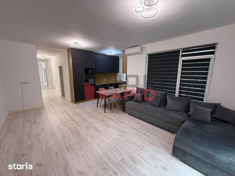 Apartament cu 4 camere decomandat în Central