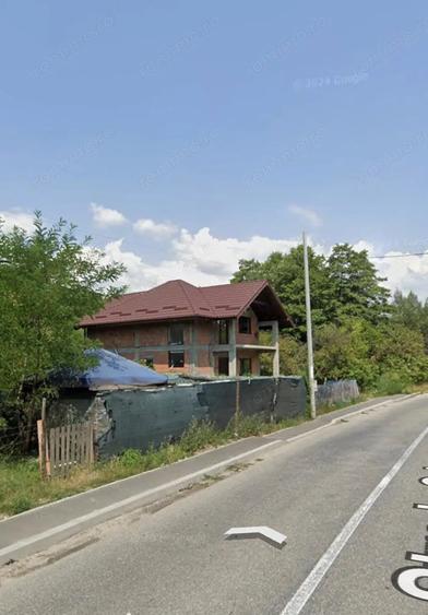 Teren de 463 mp, în Central