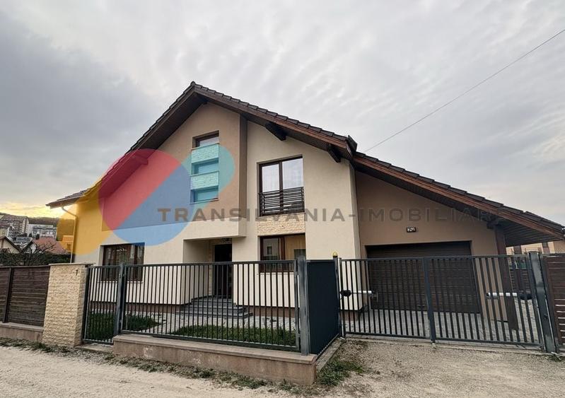 Casă individuală cu 5 camere cu Canalizare în Câmpului