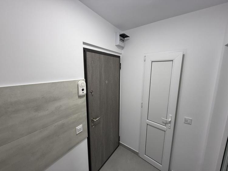 Garsonieră semidecomandată în CET