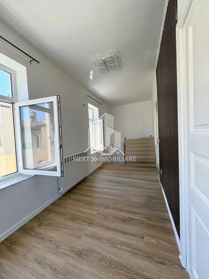 Casă cu 4 camere cu Teren 260 Mp în Casa de Cultură