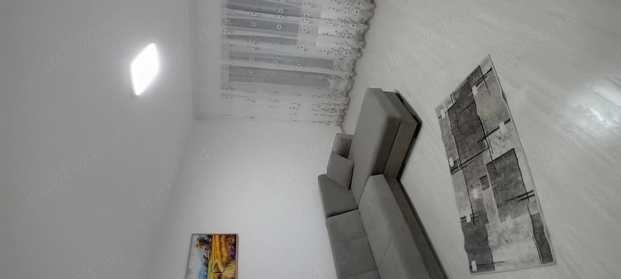 Apartament cu 2 camere decomandat în Uverturii