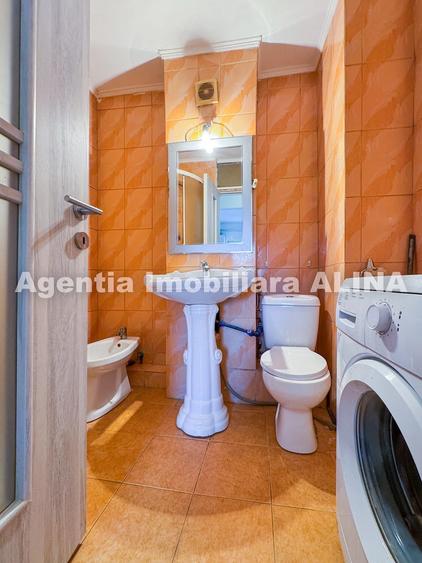 Garsonieră decomandată în Central