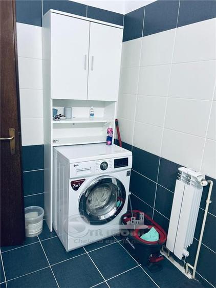 Apartament cu 3 camere decomandat în Tătărași