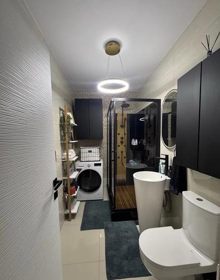 Apartament cu 3 camere semidecomandat, mobilat în Dâmbul Rotund