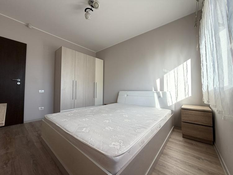 Apartament cu 3 camere decomandat, mobilat în Dumbrăvița