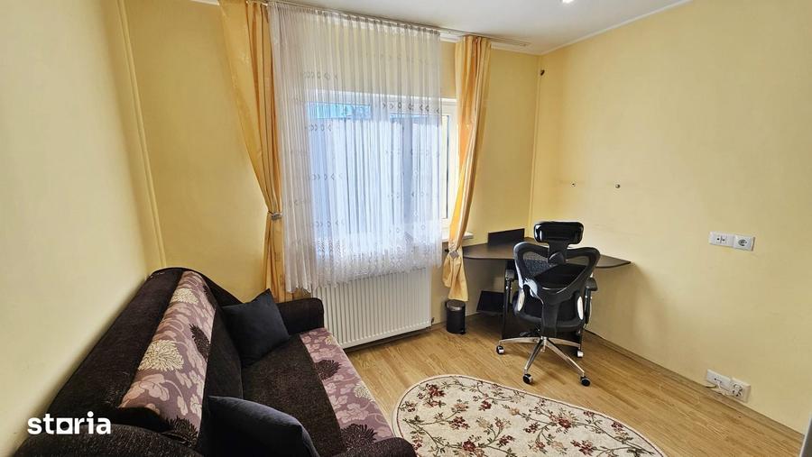 Apartament cu 3 camere în Zorilor