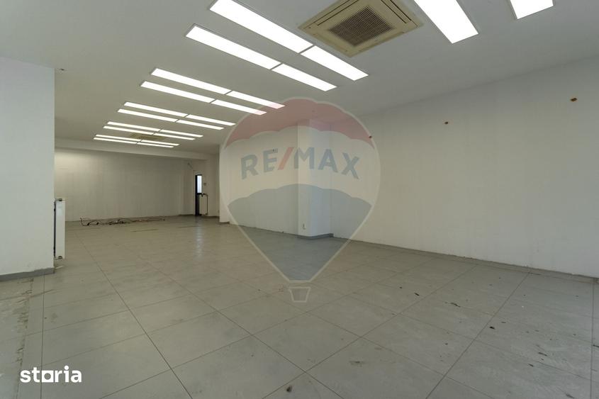 Spațiu comercial, de 127 mp, în Astra
