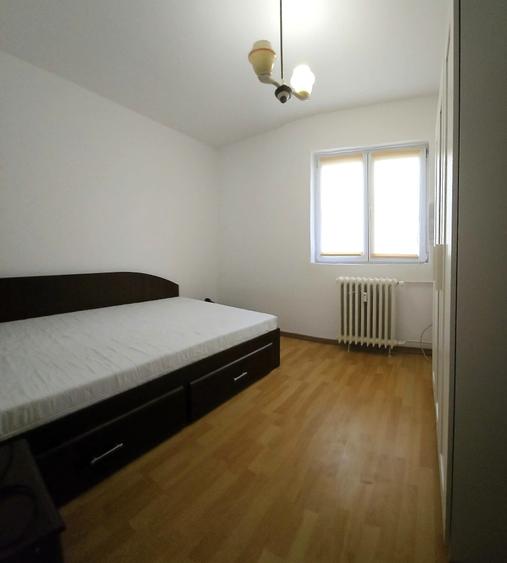 Apartament cu 2 camere decomandat în Drumul Taberei