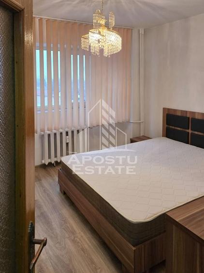 Apartament cu 3 camere decomandat, mobilat în P-ța Spitalului