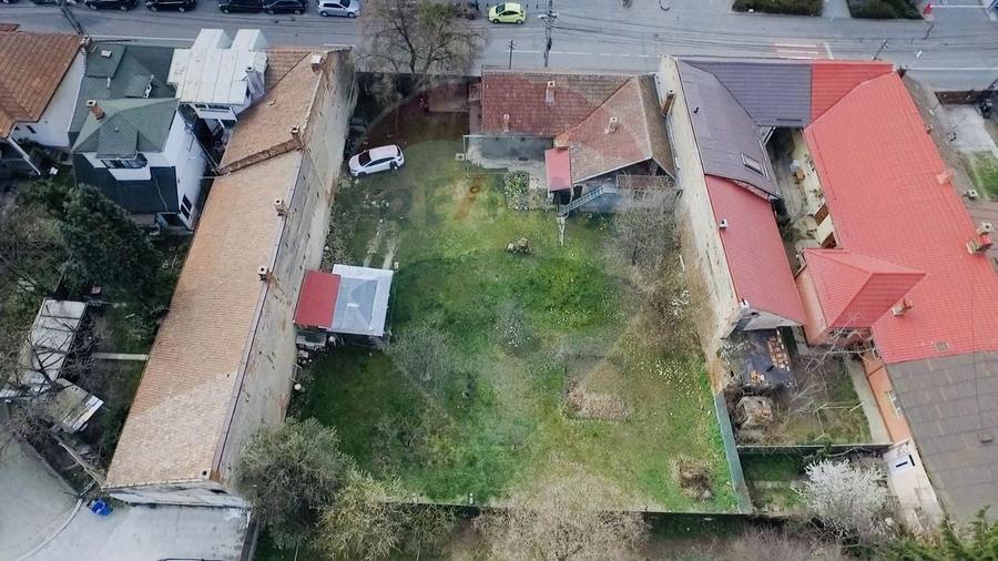 Teren Construcții intravilan de 973 mp, în Central