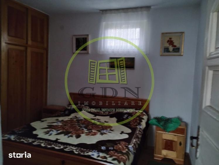 Casă cu 6 camere cu Teren 2200 Mp în Cerașu