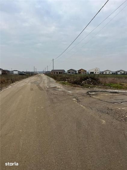 Teren de 500 mp, în Sânmartin
