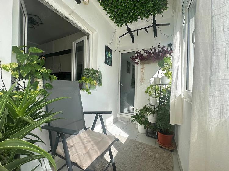 Apartament cu 2 camere decomandat în Ozana
