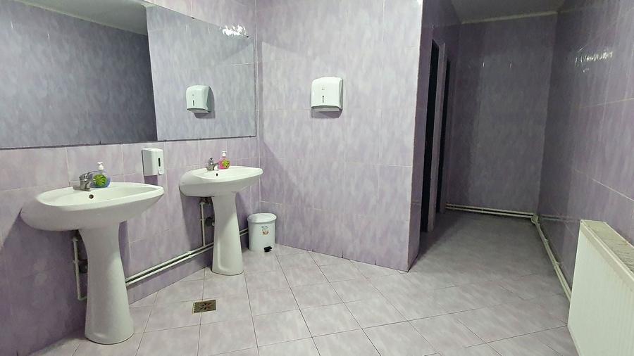 Spațiu comercial, de 1,200 mp, în Exterior Est