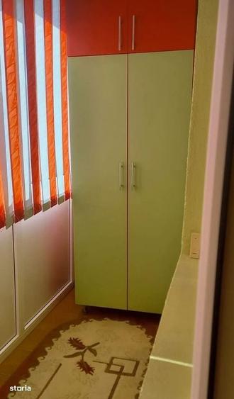 Apartament cu 2 camere în Podu Roș