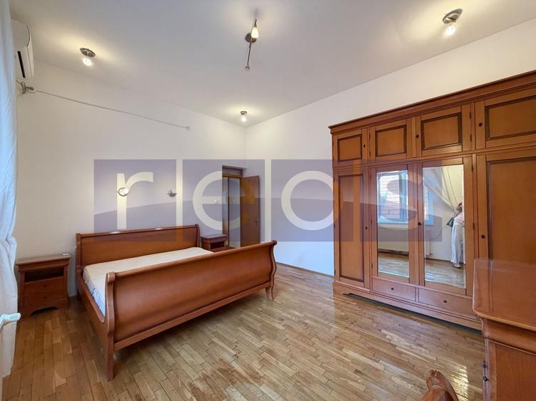 Apartament cu 3 camere semidecomandat, mobilat în Primăverii