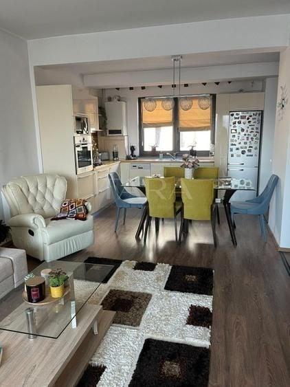Apartament cu 2 camere decomandat, mobilat în Borhanci