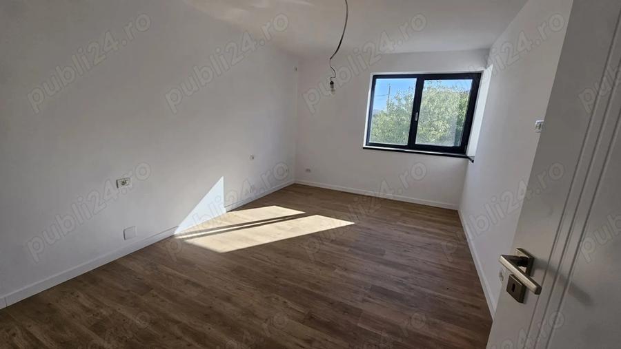 Casă cu Teren 350 Mp în Bordei