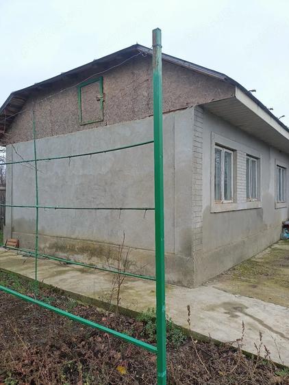 Casă cu 7 camere cu Teren 1352 Mp în Victoria