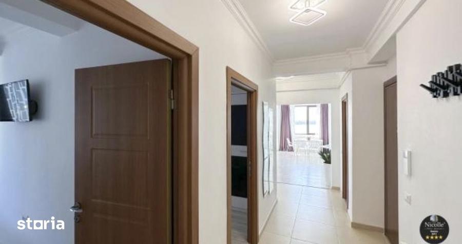 Apartament cu 3 camere decomandat în Cazino