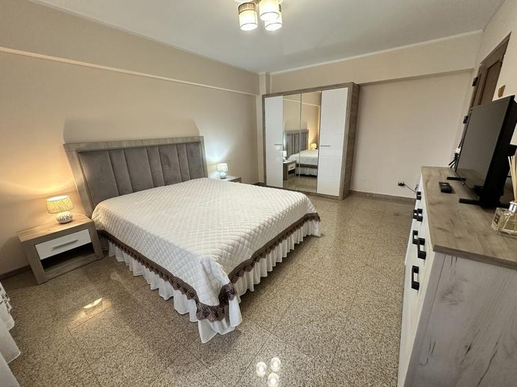 Apartament cu 2 camere decomandat în Ultracentral