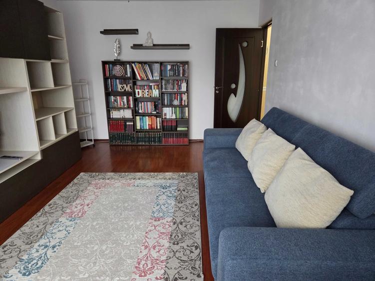 Apartament cu 2 camere decomandat în Nufărul