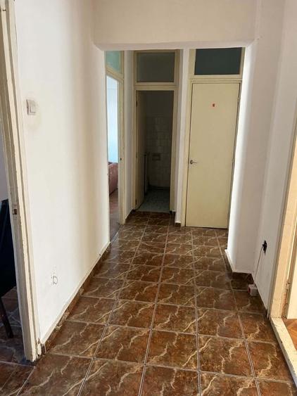 Apartament cu 3 camere decomandat în Ultracentral