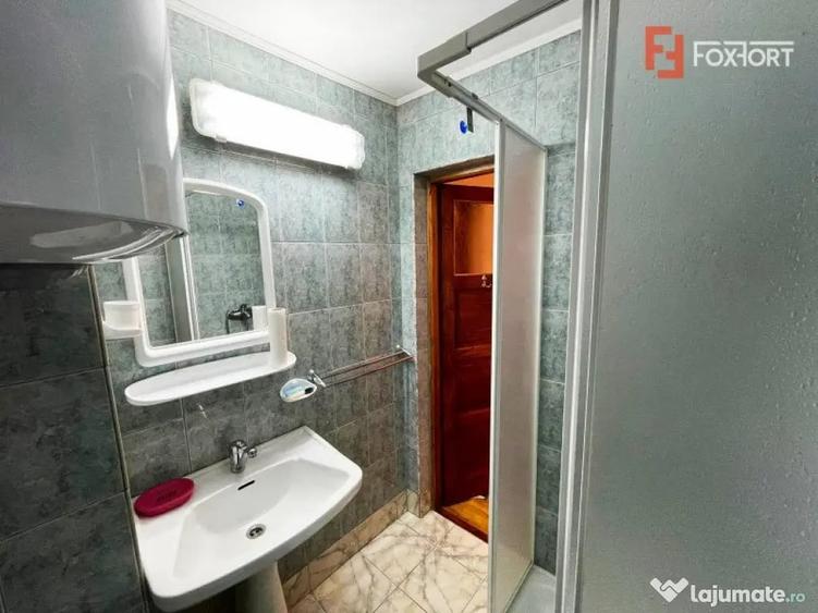 Casă cu 5 camere cu Teren 400 Mp în Râu de Mori