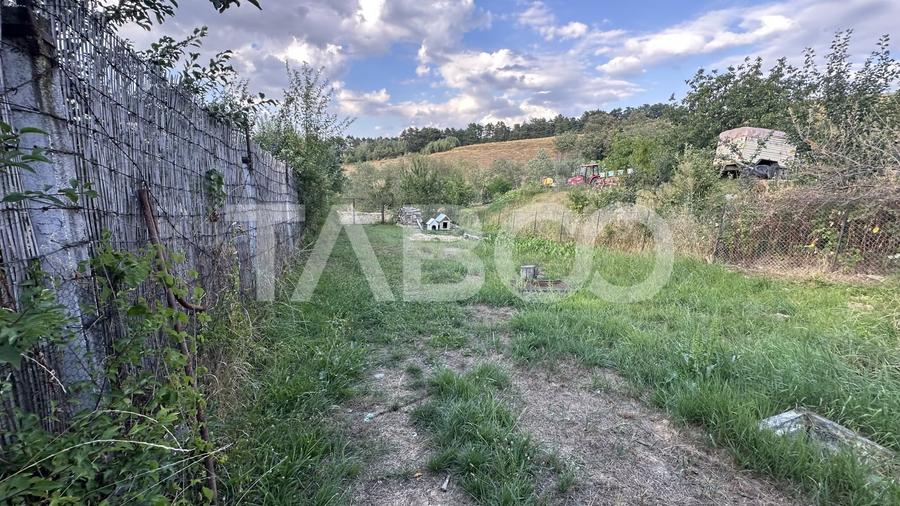 Casă individuală cu 4 camere cu Canalizare în Poplaca