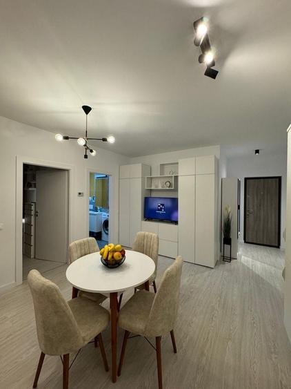 Apartament cu 2 camere semidecomandat în Chinteni