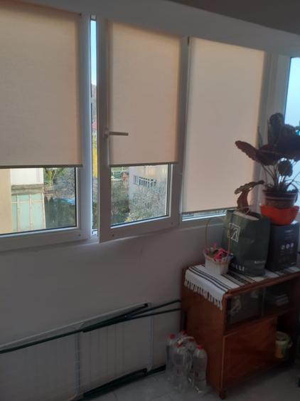 Apartament cu 3 camere decomandat în Coman