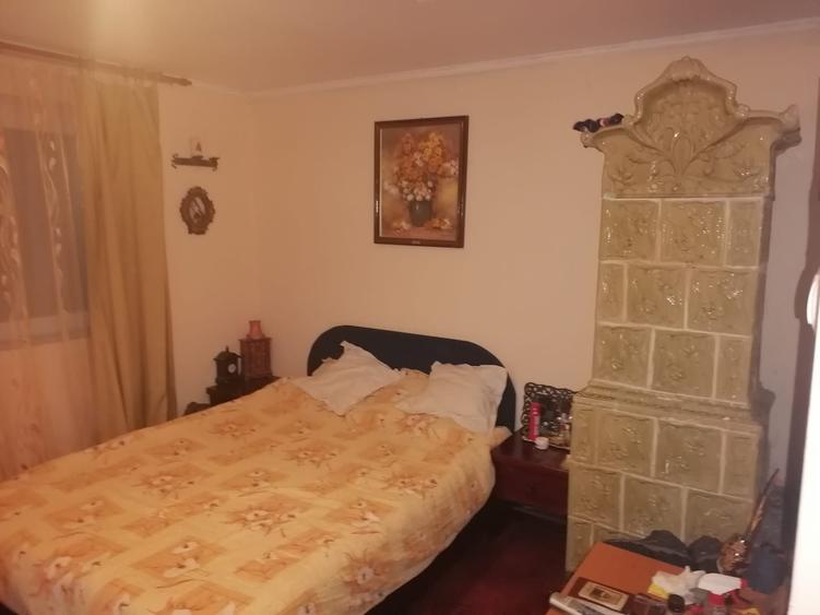 Casă cu 3 camere în Clănița