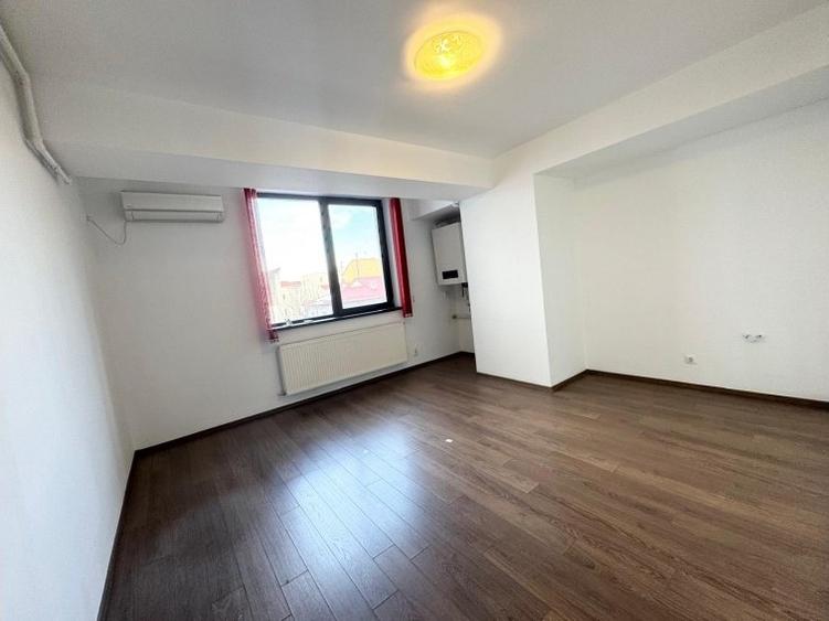 Apartament cu 5 camere în Dorobanți