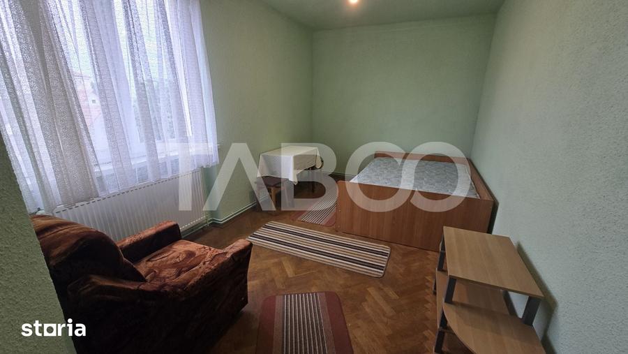 Apartament cu 2 camere decomandat în Ștrand