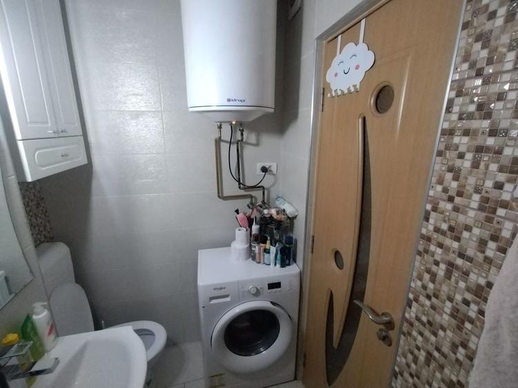 Garsonieră decomandată în Central