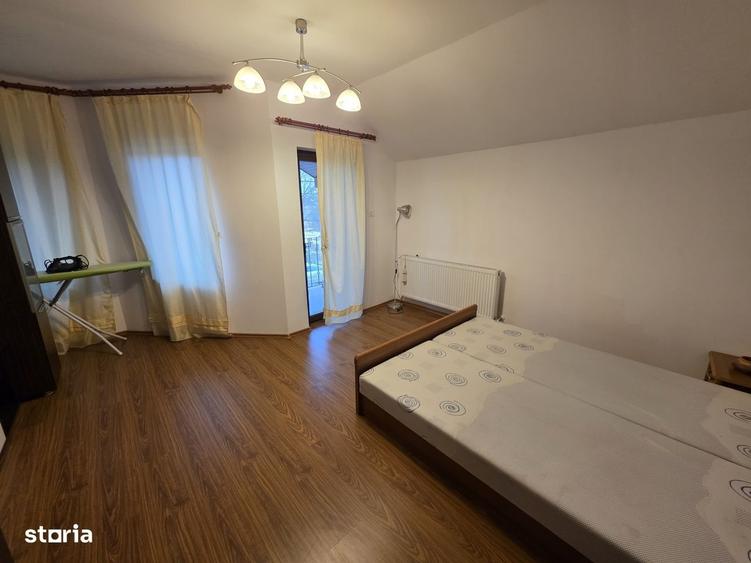De vanzare Jumatate de duplex, zona Scoala Gimnaziala Rudolf Walther - 13