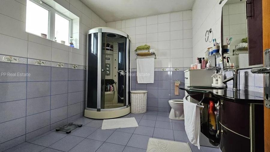 Casă individuală cu 5 camere cu Canalizare în CET