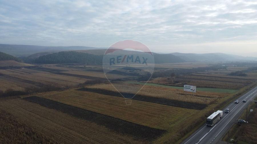 Teren Construcții intravilan de 9000 mp, în Gilău
