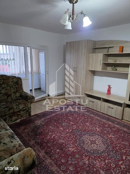 Apartament cu 4 camere în Dâmbovița