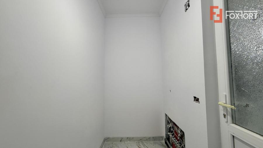 Duplex cu 4 camere cu Canalizare în Sânandrei