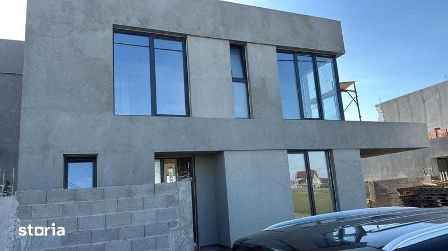 Casă cu 4 camere cu Teren 144 Mp în Central