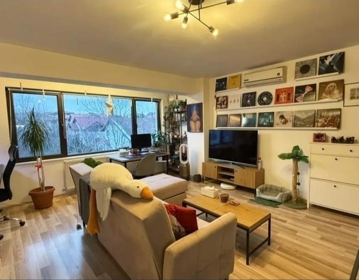 Apartament cu 2 camere decomandat, mobilat în Nicolina