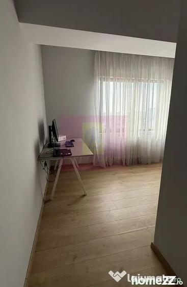 Apartament cu 3 camere decomandat în Vitan