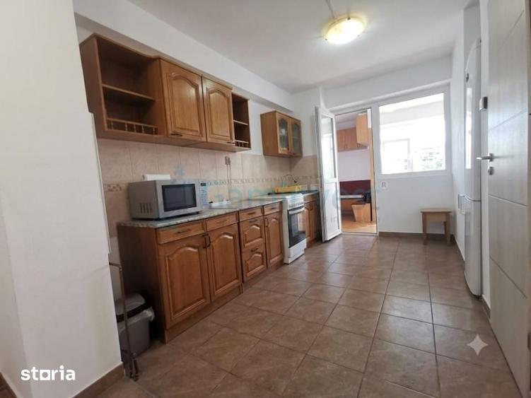 Apartament cu 4 camere, mobilat în Ultracentral
