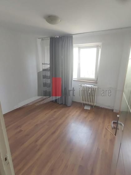 Apartament cu 2 camere decomandat în Lujerului