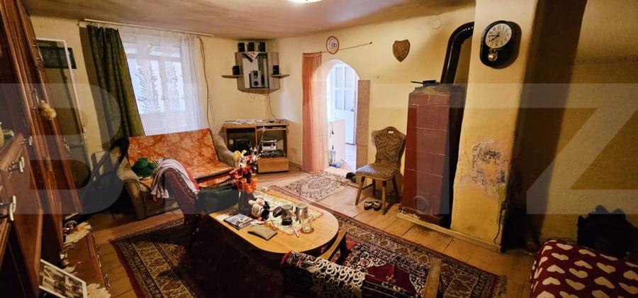 Casă cu 2 camere cu Teren 720 Mp în Central
